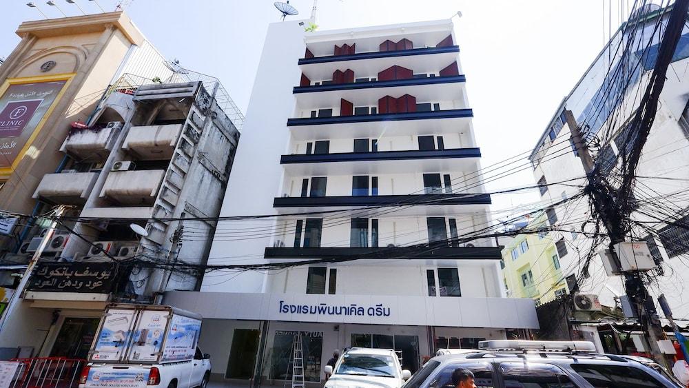 Pinnacle Dream Bangkok Bagian luar foto